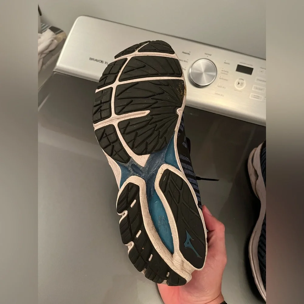 Mizuno comfortable men